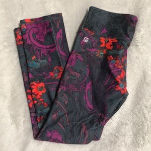 Fabletics Capris Legging